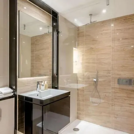 Apartment Knorrstr Milbertshofen Munich